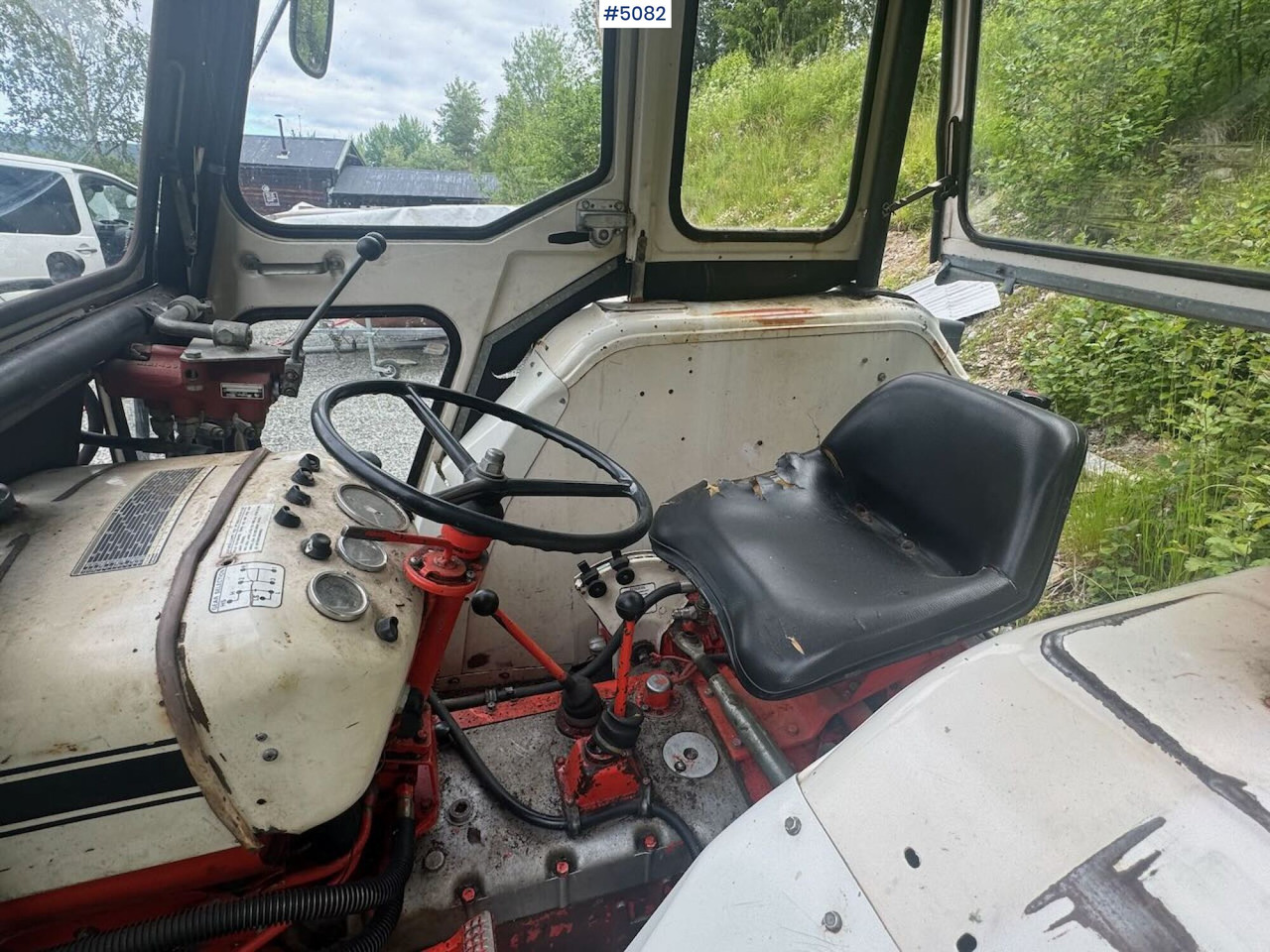 1980 David Brown 885 w/ front loader and bucket - Tracteur agricole: photos 5 1980 David Brown 885 w/ front loader and bucket - Tracteur agricole: photos 5