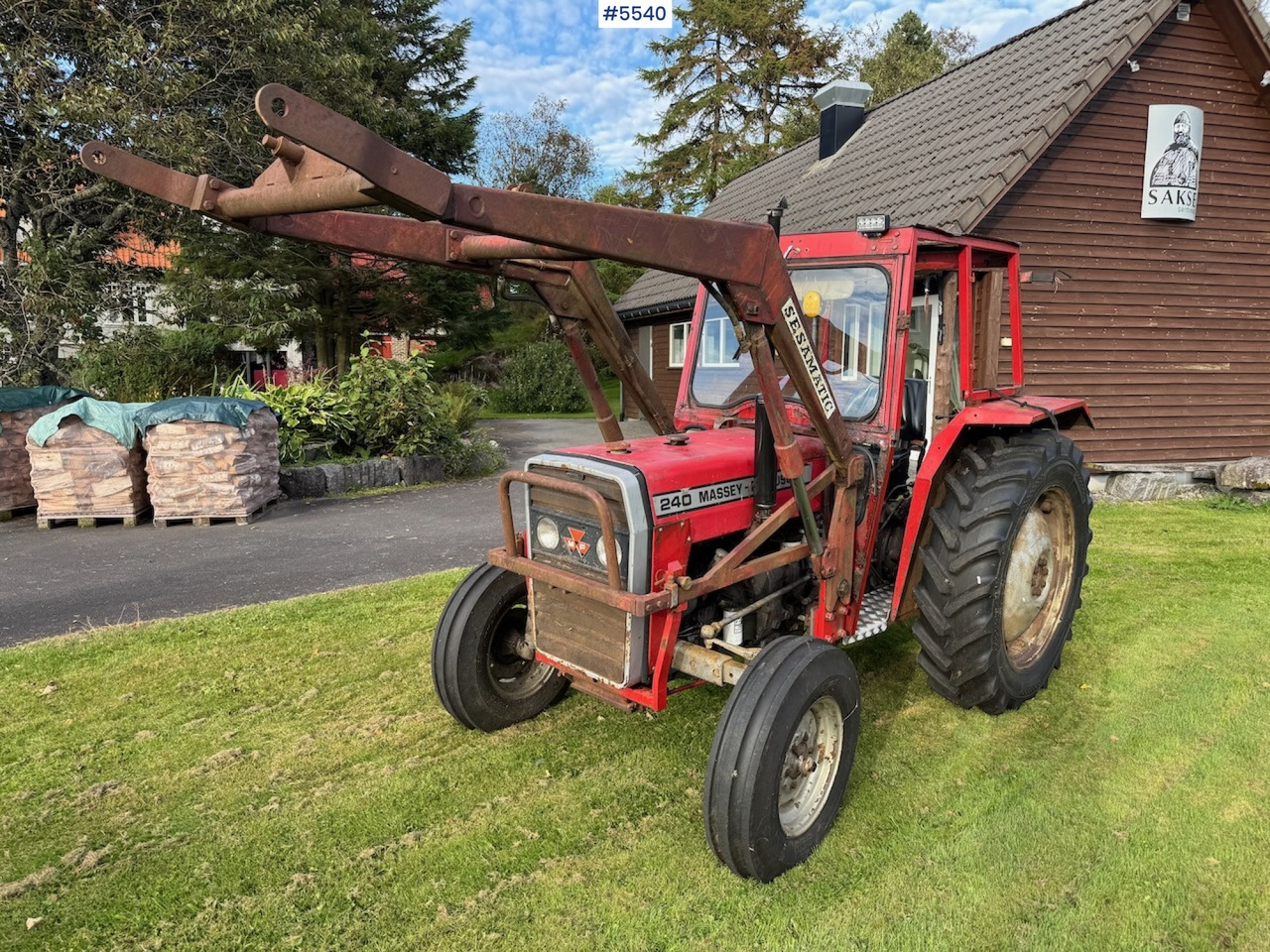 1982 Massey Ferguson 235 w/front loader. - Tracteur agricole: photos 1 1982 Massey Ferguson 235 w/front loader. - Tracteur agricole: photos 1