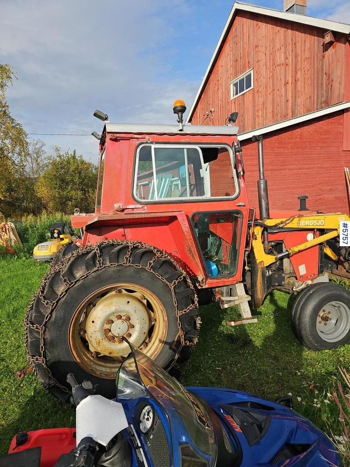 1982 Massey Ferguson 575 W/Front Loader. - Tracteur agricole: photos 5 1982 Massey Ferguson 575 W/Front Loader. - Tracteur agricole: photos 5
