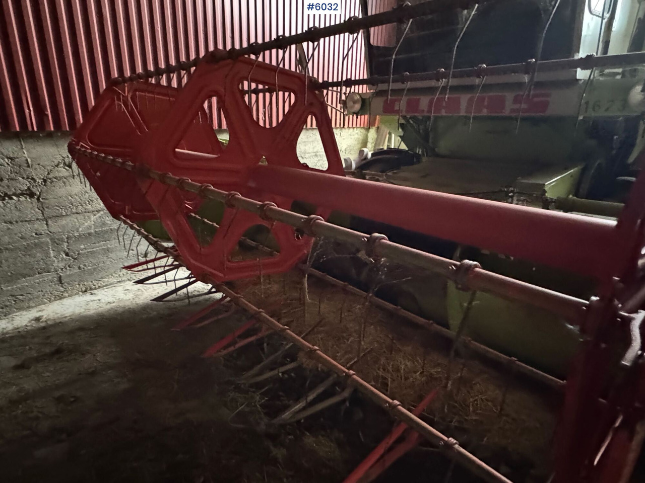 1984 Claas Dominator 48. 1704 hours! - Moissonneuse-batteuse: photos 2 1984 Claas Dominator 48. 1704 hours! - Moissonneuse-batteuse: photos 2