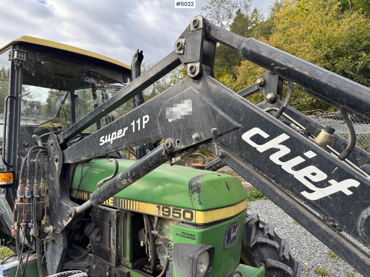 1990 John Deere 1950 Power Synchron w/ front loader. - Tracteur agricole: photos 5 1990 John Deere 1950 Power Synchron w/ front loader. - Tracteur agricole: photos 5