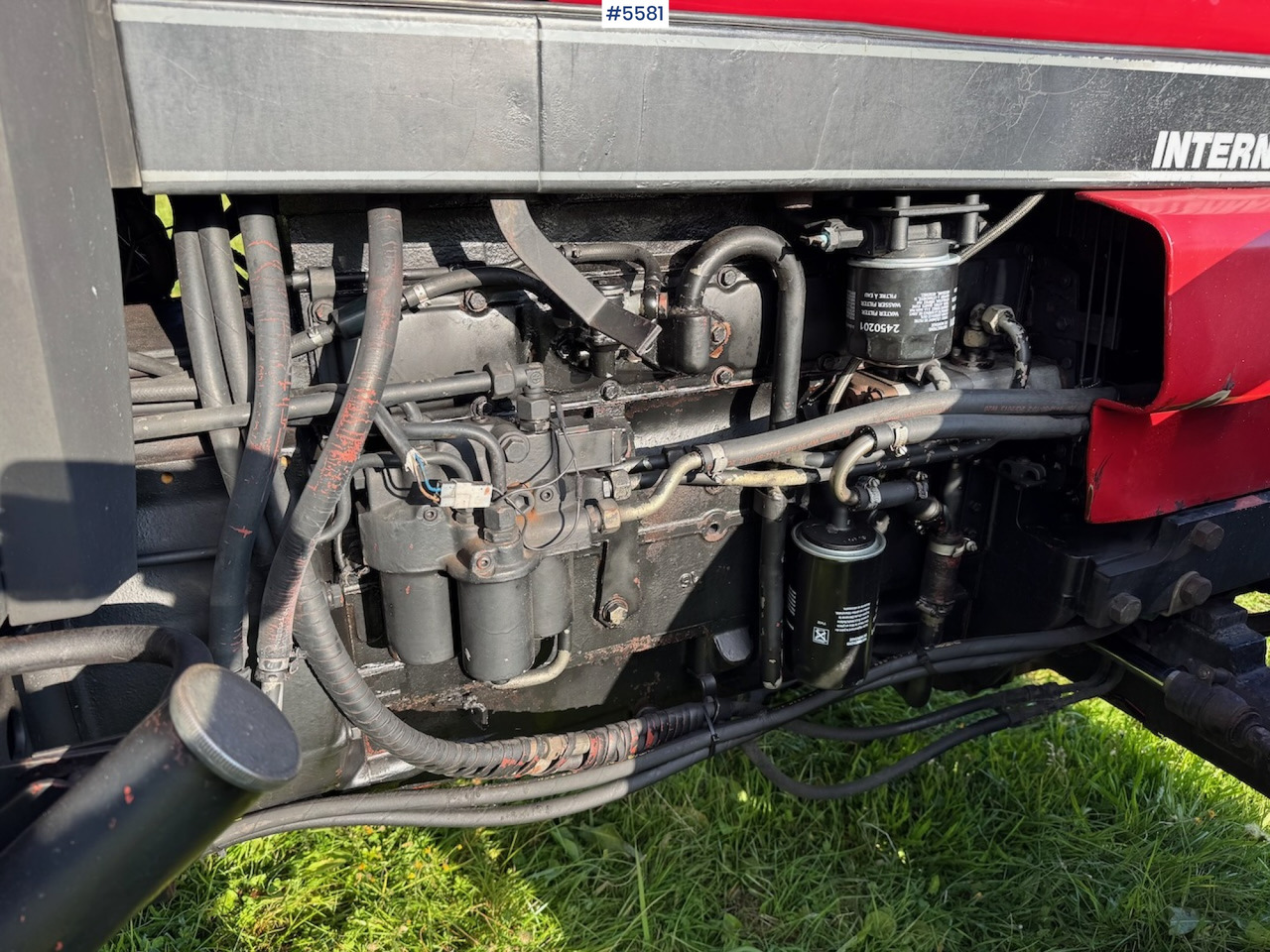 1992 Case IH 845 XL w/ front hydraulics - Tracteur agricole: photos 3 1992 Case IH 845 XL w/ front hydraulics - Tracteur agricole: photos 3