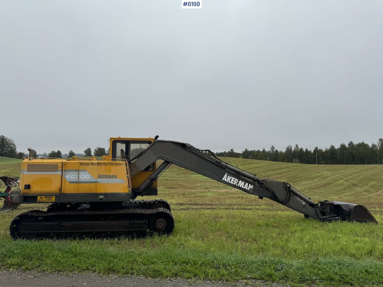 1993 Åkerman EC200 Tracked excavator w/ 2 buckets. New belts and sprocket. - Pelle: photos 2 1993 Åkerman EC200 Tracked excavator w/ 2 buckets. New belts and sprocket. - Pelle: photos 2