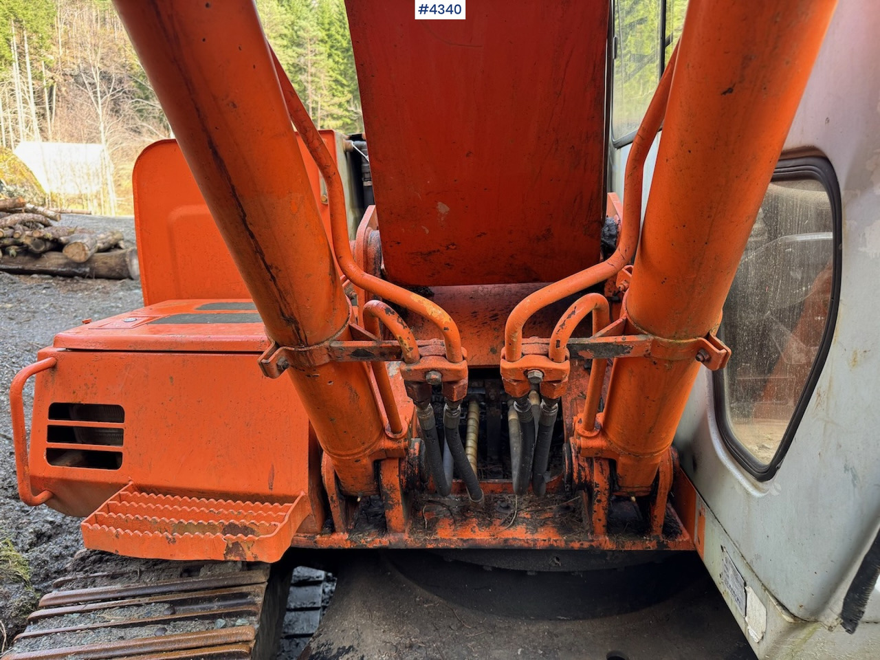 Pelle sur chenille 1994 Hitachi EX120-2: photos 10 Pelle sur chenille 1994 Hitachi EX120-2: photos 10