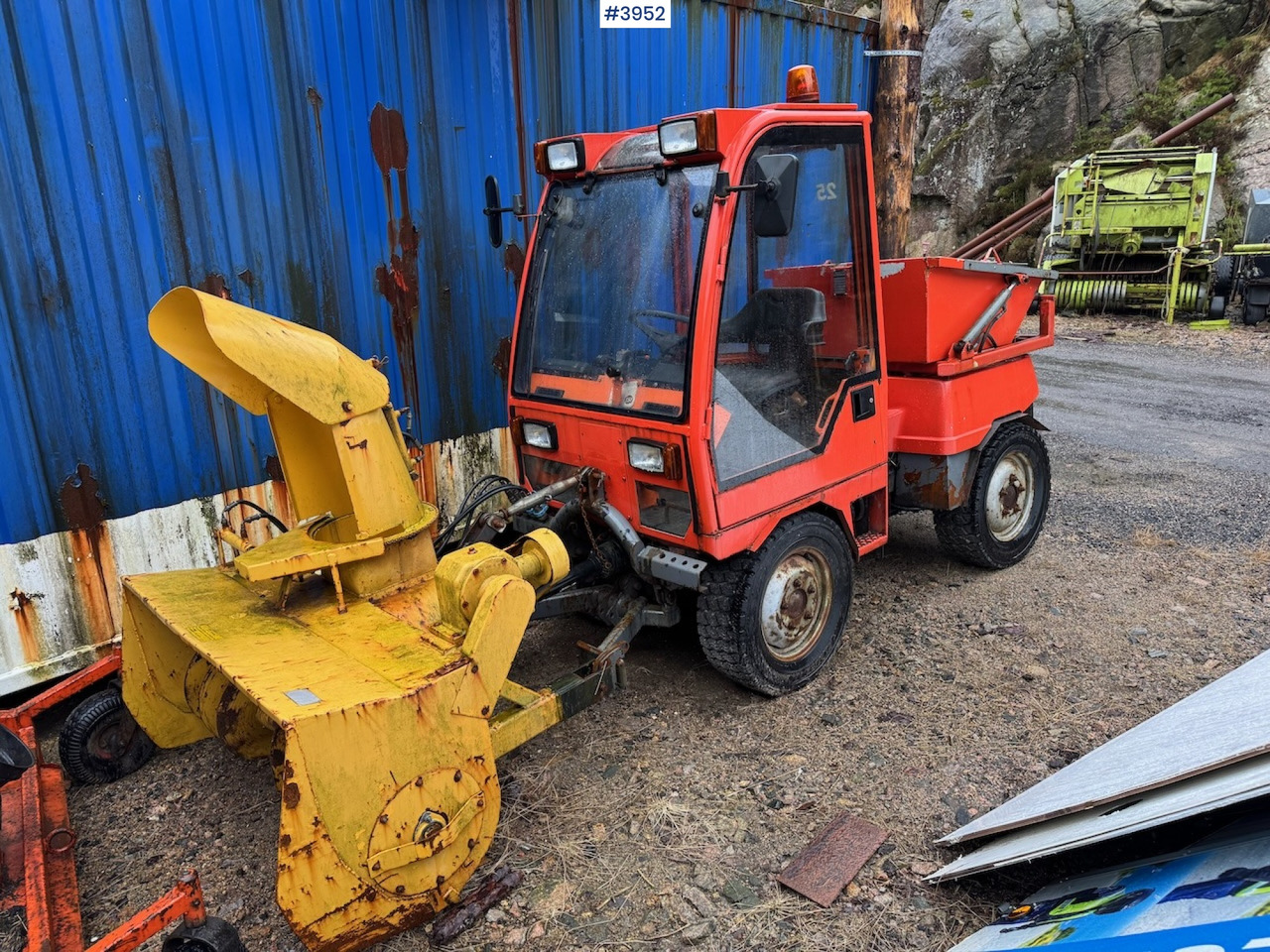 1996 Holder 240 with some equipment - Tracteur agricole: photos 2 1996 Holder 240 with some equipment - Tracteur agricole: photos 2