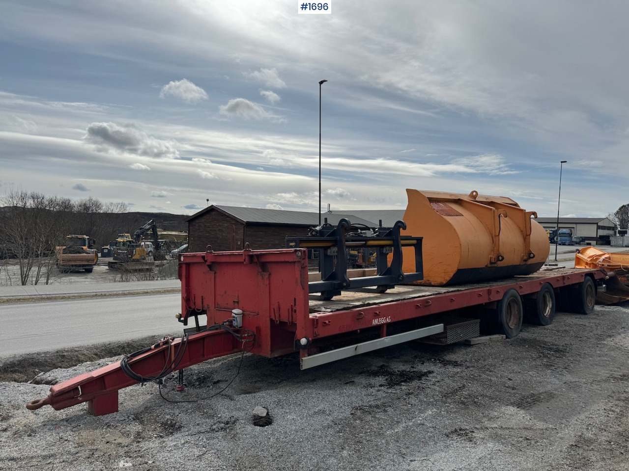 1996 Nor-Slep machine trolley for tractor. Rep object - Remorque agricole: photos 1 1996 Nor-Slep machine trolley for tractor. Rep object - Remorque agricole: photos 1