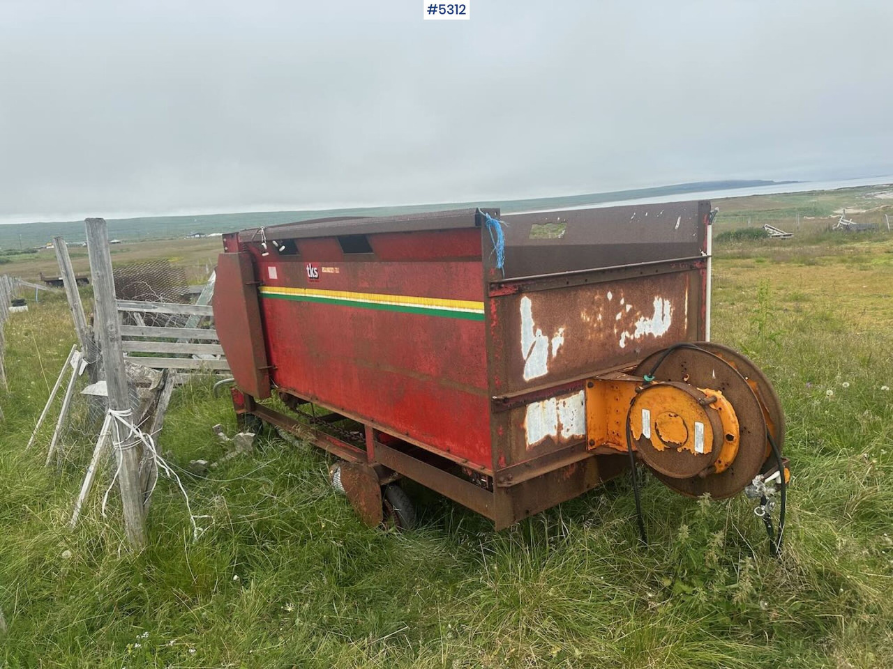 1998 TKS R-150 Silage spreader - Matériel de fenaison: photos 5 1998 TKS R-150 Silage spreader - Matériel de fenaison: photos 5