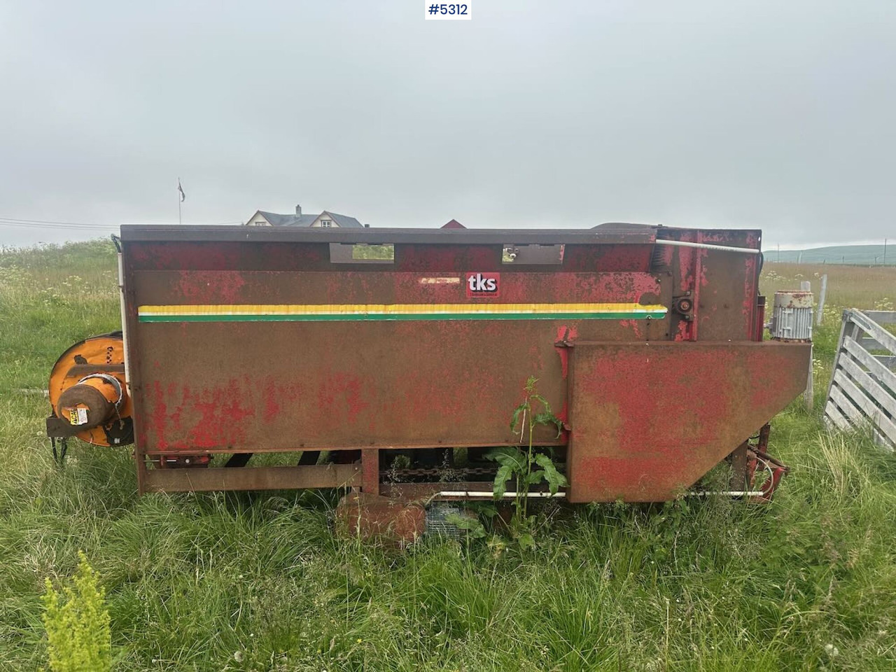 1998 TKS R-150 Silage spreader - Matériel de fenaison: photos 2 1998 TKS R-150 Silage spreader - Matériel de fenaison: photos 2