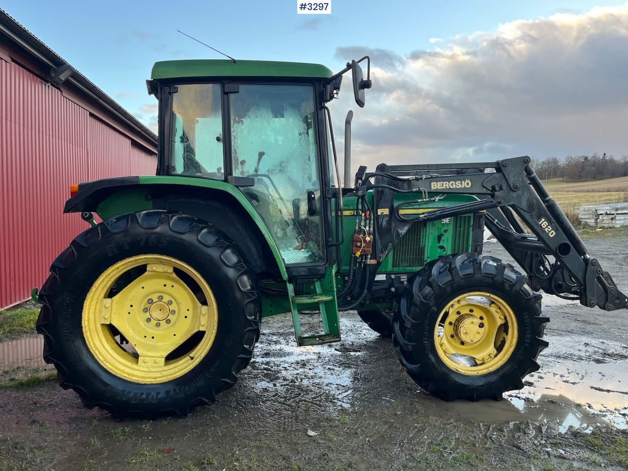 1999 John Deere 6210 SE with Front Loader - Tracteur agricole: photos 5 1999 John Deere 6210 SE with Front Loader - Tracteur agricole: photos 5