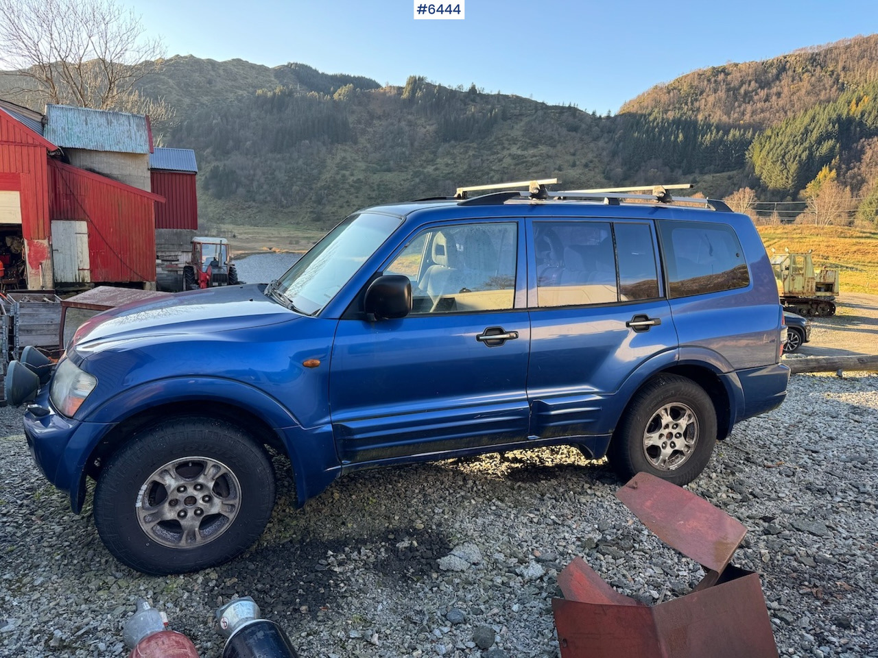 2000 Mitsubishi Pajero GLX with 7 seats - Voiture: photos 2 2000 Mitsubishi Pajero GLX with 7 seats - Voiture: photos 2