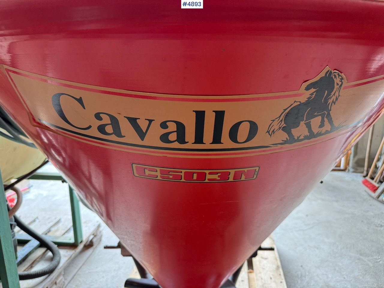 2001 Cavallo C503N. - Distributeur d'engrais: photos 1 2001 Cavallo C503N. - Distributeur d'engrais: photos 1