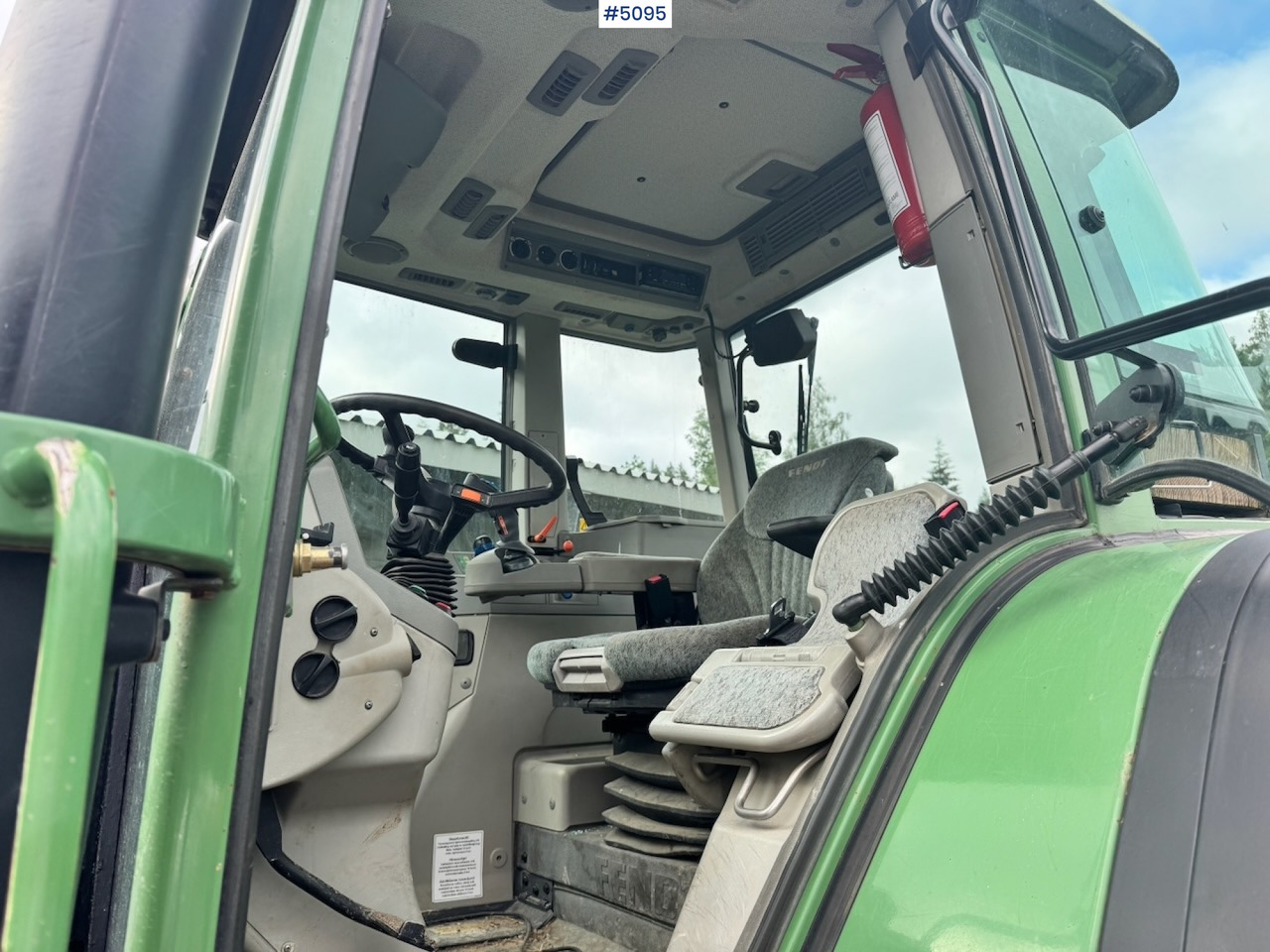 2002 Fendt 716 Vario w/ Front hydraulics. - Tracteur agricole: photos 3 2002 Fendt 716 Vario w/ Front hydraulics. - Tracteur agricole: photos 3