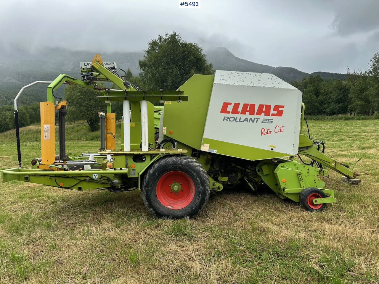 Matériel de fenaison 2005 Claas Rollant 255 combi baler: photos 11 Matériel de fenaison 2005 Claas Rollant 255 combi baler: photos 11