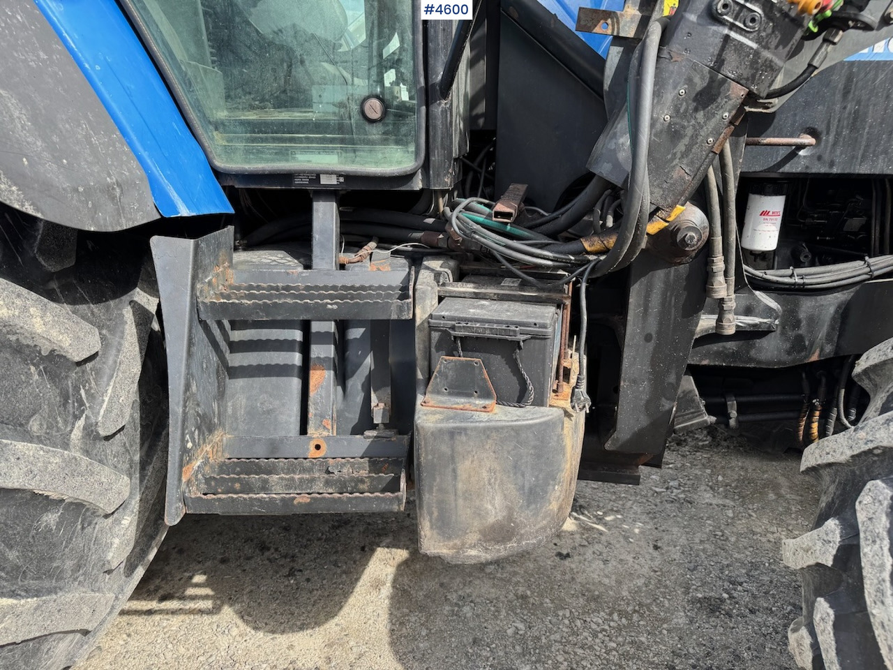 2005 New Holland TM190 w/front loader - Tracteur agricole: photos 2 2005 New Holland TM190 w/front loader - Tracteur agricole: photos 2