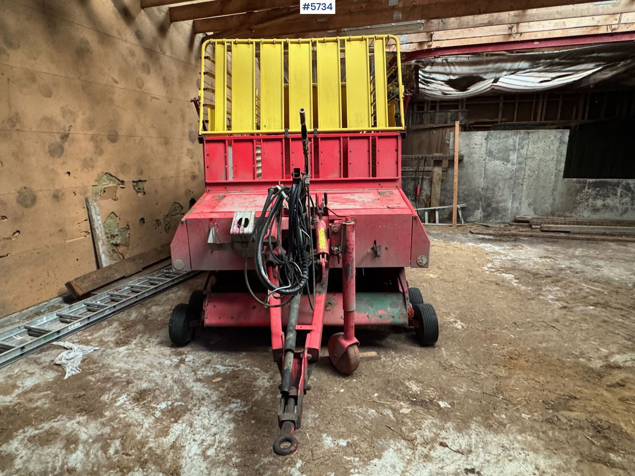 Matériel de fenaison 2005 Pottinger Euroboss 330t supermatic: photos 7 Matériel de fenaison 2005 Pottinger Euroboss 330t supermatic: photos 7