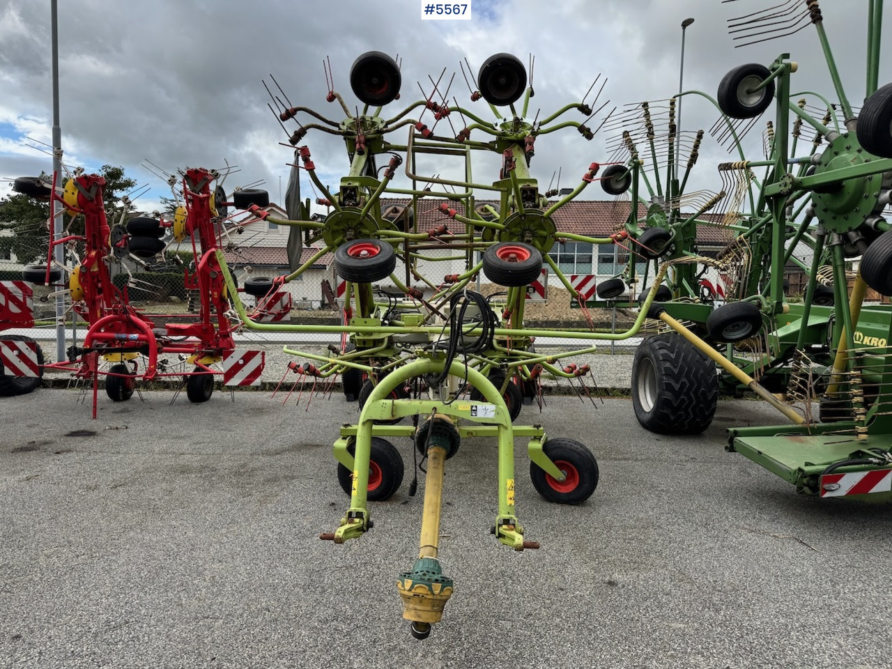 2006 Claas Volto 1320 T - Matériel de fenaison: photos 2 2006 Claas Volto 1320 T - Matériel de fenaison: photos 2