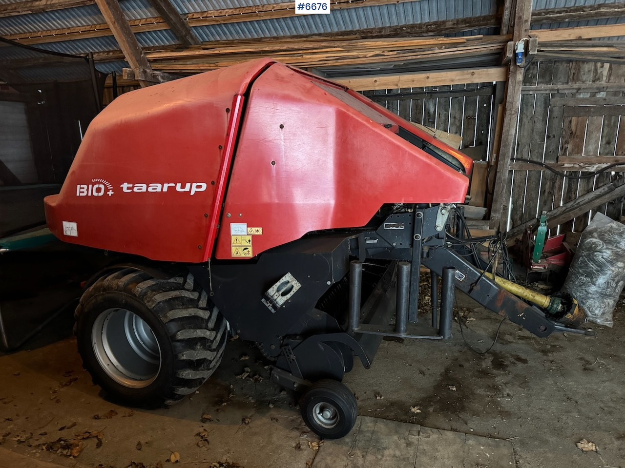 2006 Taarup BIO+ Round Baler. Well maintained. - Matériel de fenaison: photos 1 2006 Taarup BIO+ Round Baler. Well maintained. - Matériel de fenaison: photos 1