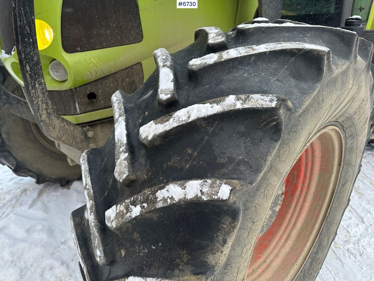 Crédit-bail de 2007 Claas Ares 697 4x4 with front loader. SEE VIDEO. 2007 Claas Ares 697 4x4 with front loader. SEE VIDEO.: photos 11 Crédit-bail de 2007 Claas Ares 697 4x4 with front loader. SEE VIDEO. 2007 Claas Ares 697 4x4 with front loader. SEE VIDEO.: photos 11