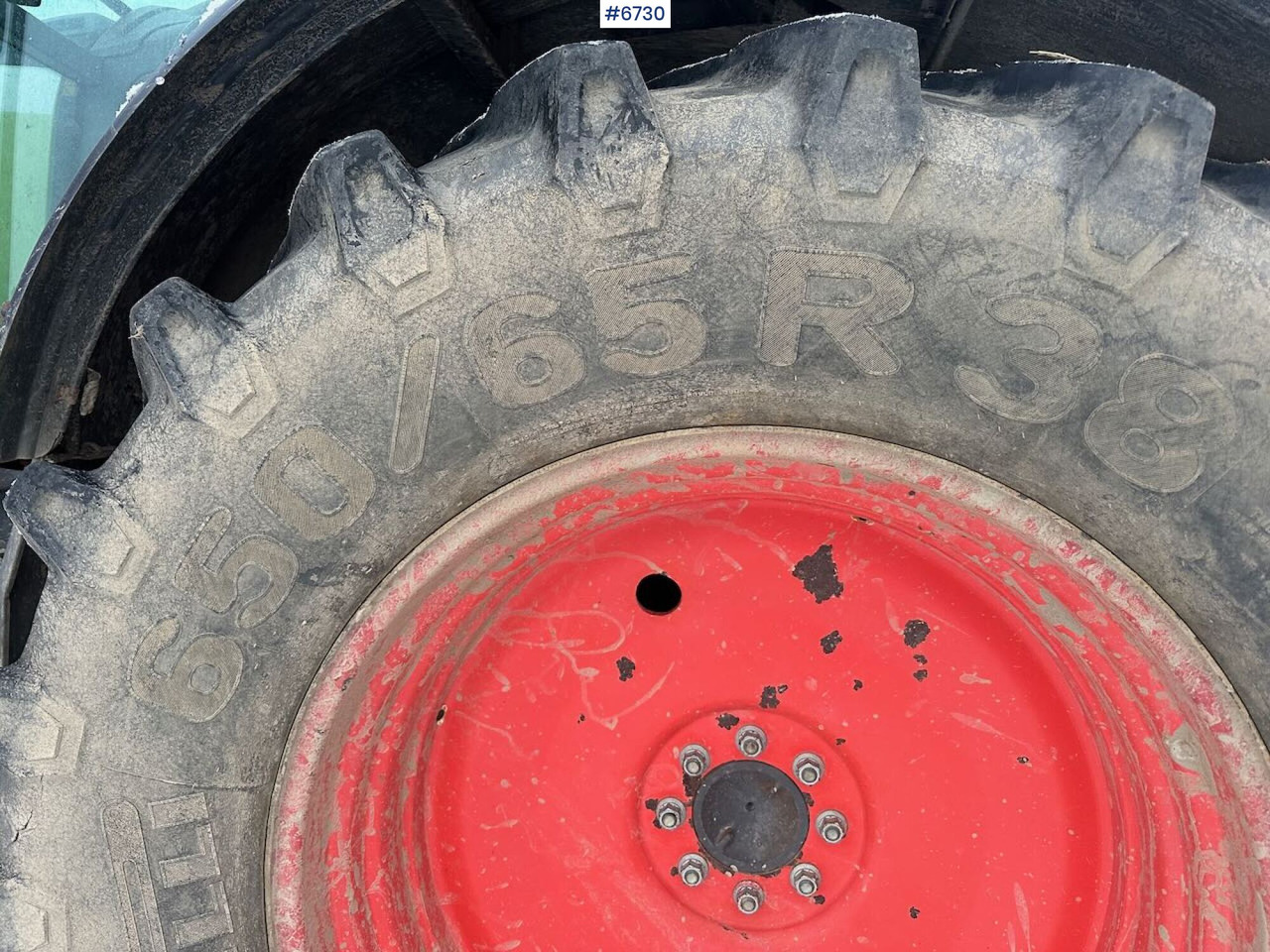 Crédit-bail de 2007 Claas Ares 697 4x4 with front loader. SEE VIDEO. 2007 Claas Ares 697 4x4 with front loader. SEE VIDEO.: photos 14 Crédit-bail de 2007 Claas Ares 697 4x4 with front loader. SEE VIDEO. 2007 Claas Ares 697 4x4 with front loader. SEE VIDEO.: photos 14