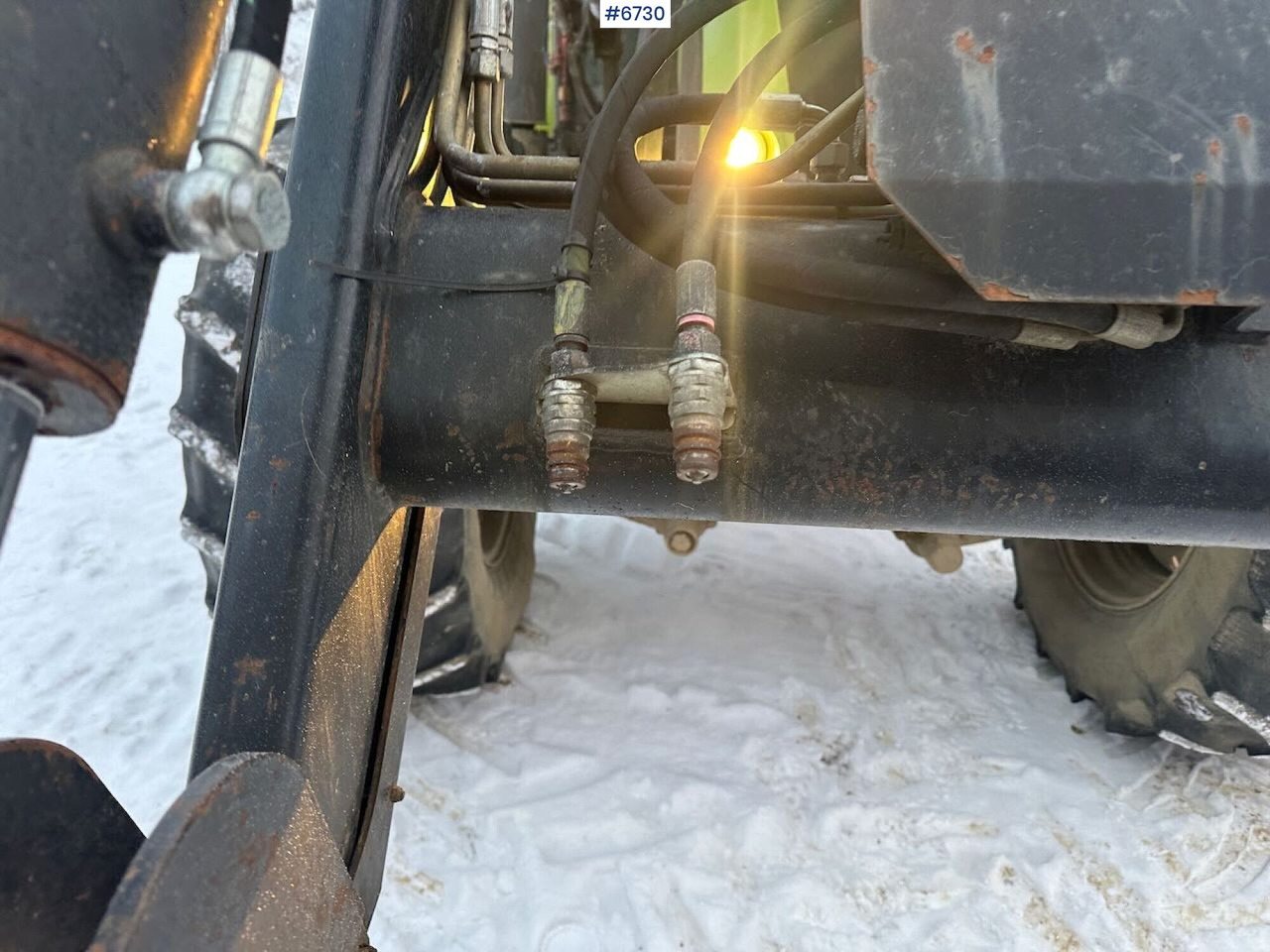 Crédit-bail de 2007 Claas Ares 697 4x4 with front loader. SEE VIDEO. 2007 Claas Ares 697 4x4 with front loader. SEE VIDEO.: photos 9 Crédit-bail de 2007 Claas Ares 697 4x4 with front loader. SEE VIDEO. 2007 Claas Ares 697 4x4 with front loader. SEE VIDEO.: photos 9