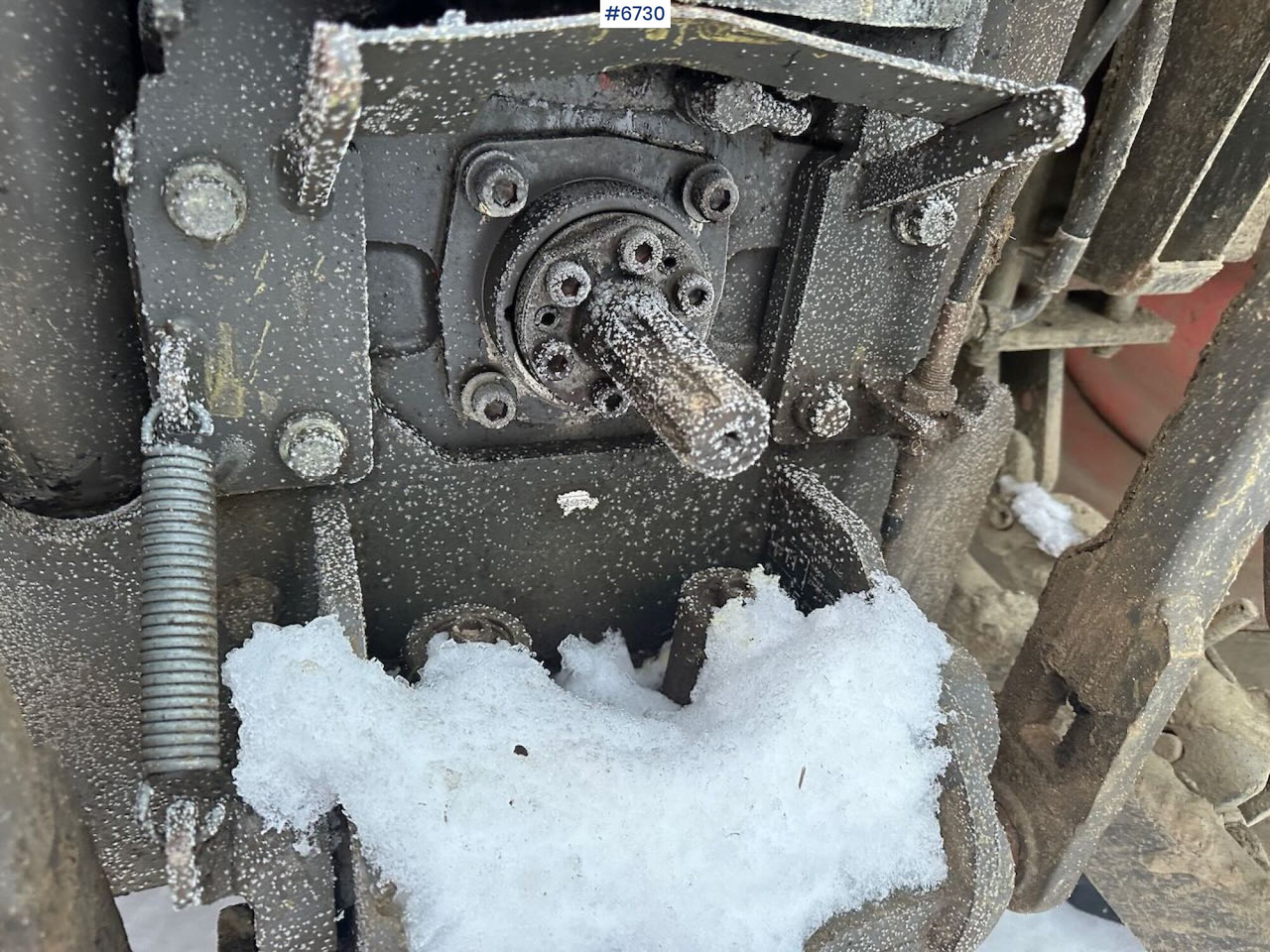 Crédit-bail de 2007 Claas Ares 697 4x4 with front loader. SEE VIDEO. 2007 Claas Ares 697 4x4 with front loader. SEE VIDEO.: photos 18 Crédit-bail de 2007 Claas Ares 697 4x4 with front loader. SEE VIDEO. 2007 Claas Ares 697 4x4 with front loader. SEE VIDEO.: photos 18