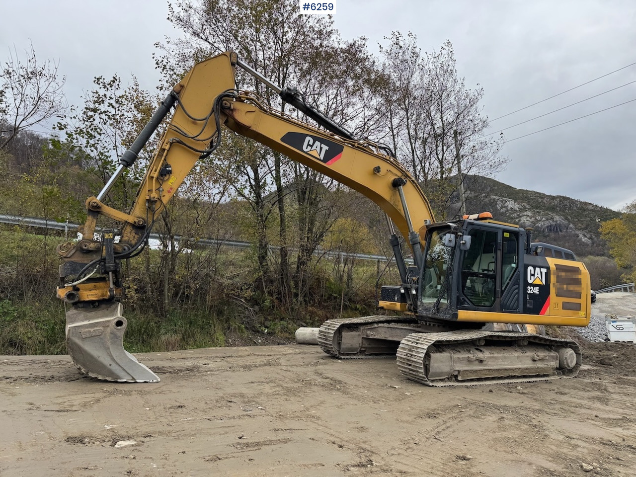 2012 Cat 324 E w/ rotor tilt, sanding bucket and digging bucket. - Pelle: photos 1 2012 Cat 324 E w/ rotor tilt, sanding bucket and digging bucket. - Pelle: photos 1
