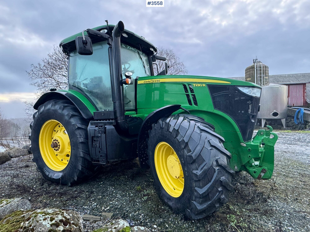 2012 John Deere 7230R w/ GPS and 3 hydraulic outlets! - Tracteur agricole: photos 4 2012 John Deere 7230R w/ GPS and 3 hydraulic outlets! - Tracteur agricole: photos 4