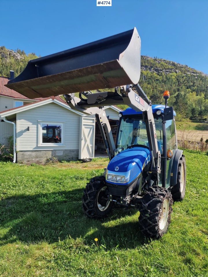 Tracteur agricole 2013 New Holland T3020 w/ front loader, bucket & blade: photos 1