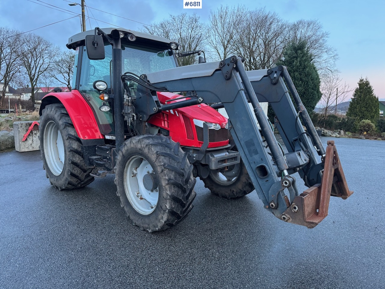 2014 Massey Ferguson 5610 Dyna-4 w/ front loader. Few hours! - Tracteur agricole: photos 2 2014 Massey Ferguson 5610 Dyna-4 w/ front loader. Few hours! - Tracteur agricole: photos 2