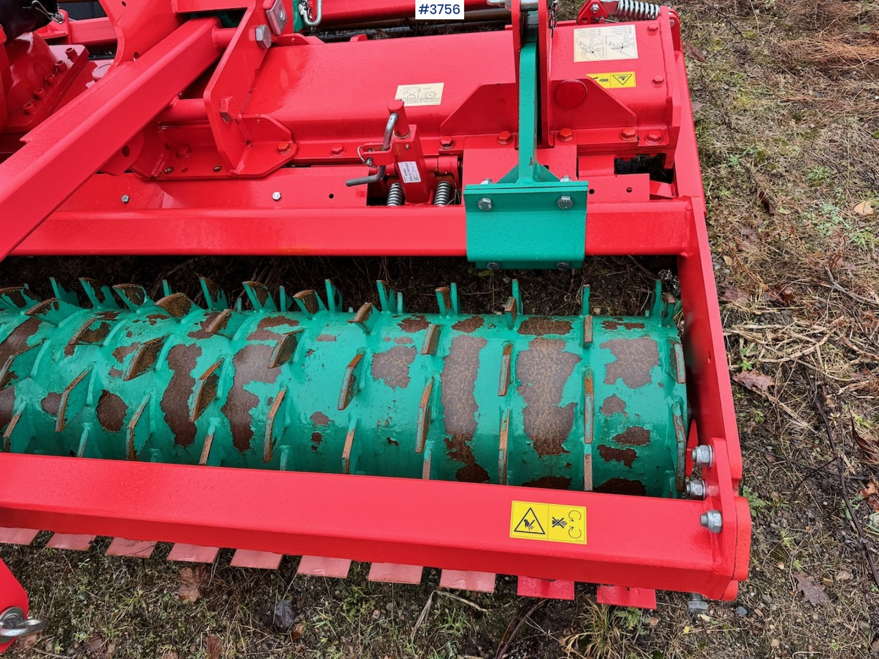 2016 Kverneland NG-S 101 rotary harrow w/ frontkit. - Outils du sol: photos 4 2016 Kverneland NG-S 101 rotary harrow w/ frontkit. - Outils du sol: photos 4