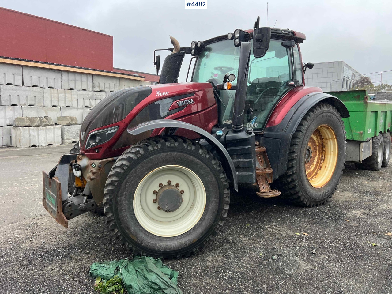 2017 Valtra T234 tractor Plow rigged Tractor - Tracteur agricole: photos 1 2017 Valtra T234 tractor Plow rigged Tractor - Tracteur agricole: photos 1
