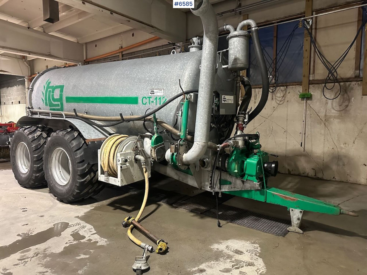 2019 Garcia vacuum truck 11.2 m³ w/ cannon. Never been dirty in. - Outils du sol: photos 2 2019 Garcia vacuum truck 11.2 m³ w/ cannon. Never been dirty in. - Outils du sol: photos 2