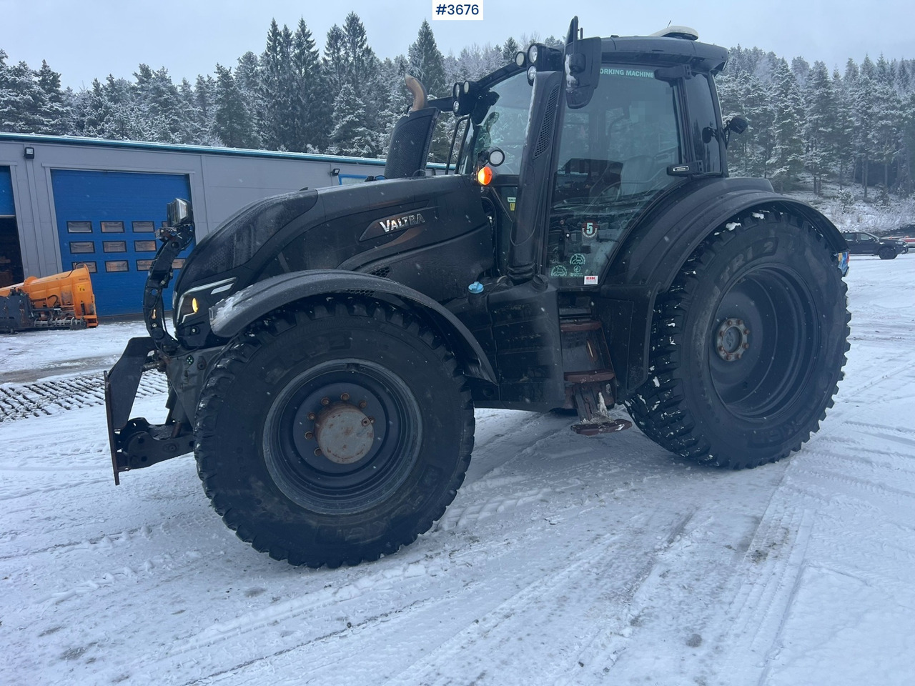 2019 Valtra T254 Snow rigged tractor - Tracteur agricole: photos 3 2019 Valtra T254 Snow rigged tractor - Tracteur agricole: photos 3