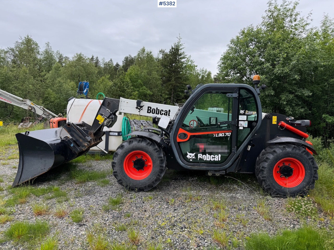2021 Bobcat TL30.70DB m/ bucket, pallet fork and 4 chains. - Chariot élévateur: photos 2 2021 Bobcat TL30.70DB m/ bucket, pallet fork and 4 chains. - Chariot élévateur: photos 2