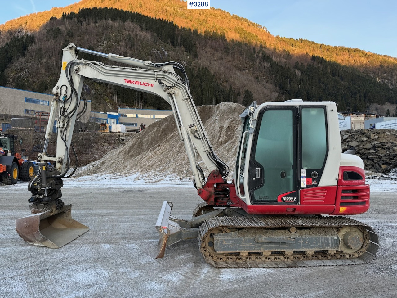 2022 Takeuchi TB 290-2 w/Rotory tilt and several buckets - Pelle: photos 4 2022 Takeuchi TB 290-2 w/Rotory tilt and several buckets - Pelle: photos 4
