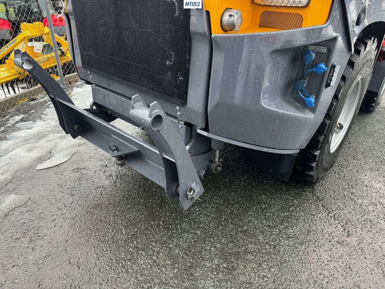 Valet de ferme 2023 LM Trac 587, DEMO, LIKE NEW!: photos 11 Valet de ferme 2023 LM Trac 587, DEMO, LIKE NEW!: photos 11