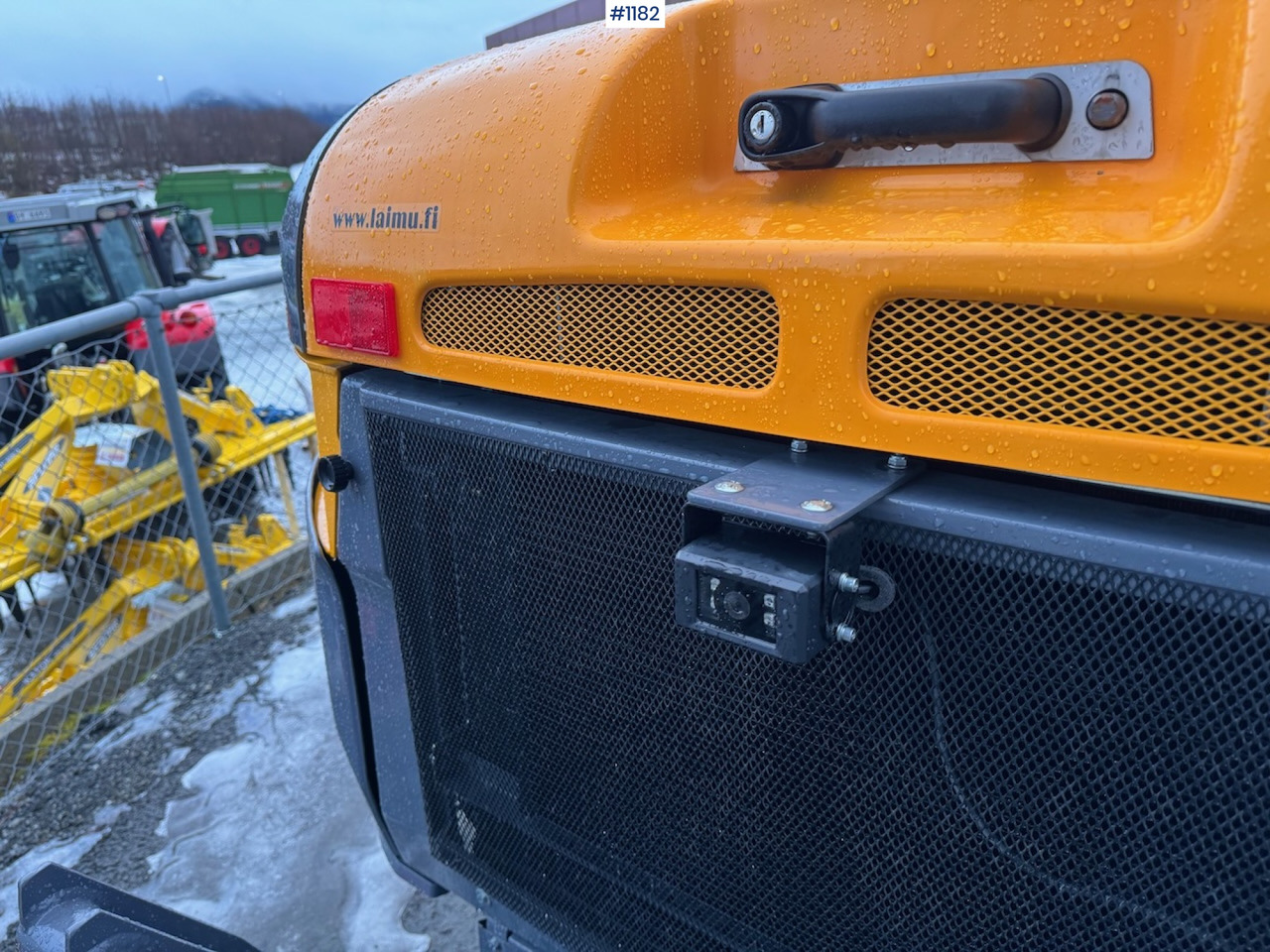 Valet de ferme 2023 LM Trac 587, DEMO, LIKE NEW!: photos 13 Valet de ferme 2023 LM Trac 587, DEMO, LIKE NEW!: photos 13