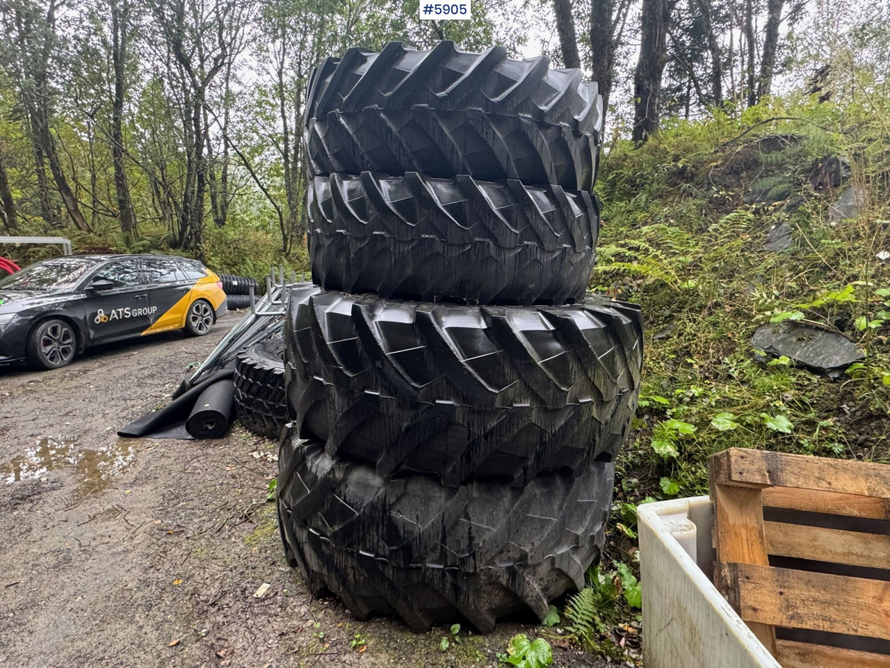 8 pcs Nokian TRI 2 tires. 4 pcs on rims! - Roue complète pour Engins de chantier: photos 3 8 pcs Nokian TRI 2 tires. 4 pcs on rims! - Roue complète pour Engins de chantier: photos 3