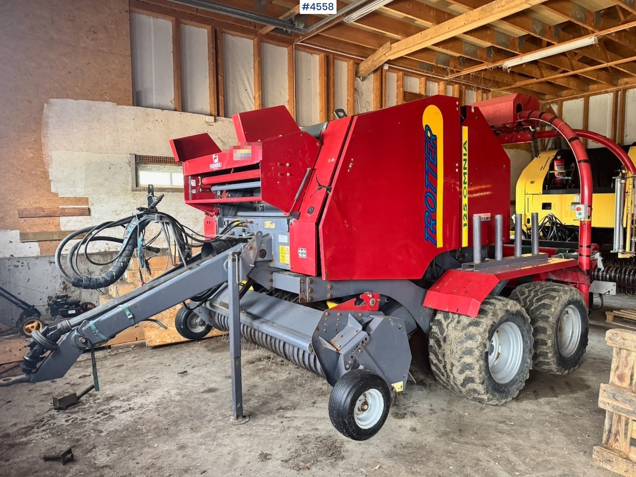 Approx. 2010 FeraBoli Omnia 125 Round Baler - Matériel de fenaison: photos 1 Approx. 2010 FeraBoli Omnia 125 Round Baler - Matériel de fenaison: photos 1