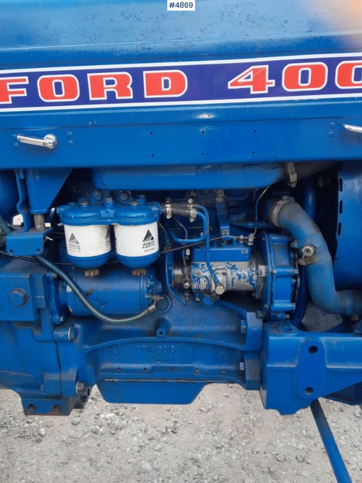 Ca. 1970 Ford 4000 4x2 - Tracteur agricole: photos 3 Ca. 1970 Ford 4000 4x2 - Tracteur agricole: photos 3