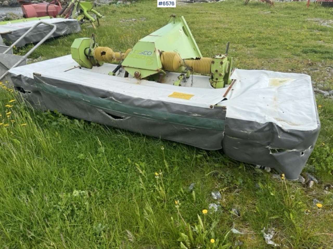 Claas front-mounted mower - Matériel de fenaison: photos 2 Claas front-mounted mower - Matériel de fenaison: photos 2