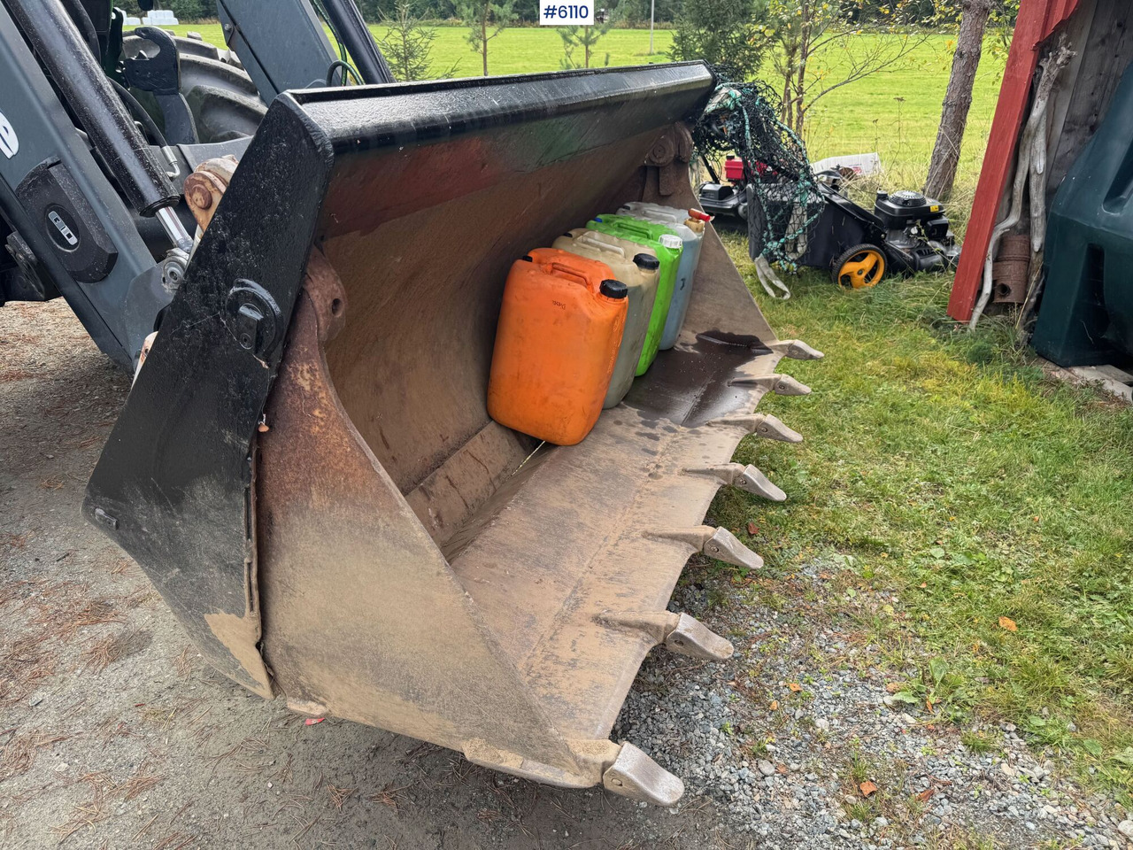 Hydraulic grading bucket - Outils du sol: photos 3 Hydraulic grading bucket - Outils du sol: photos 3