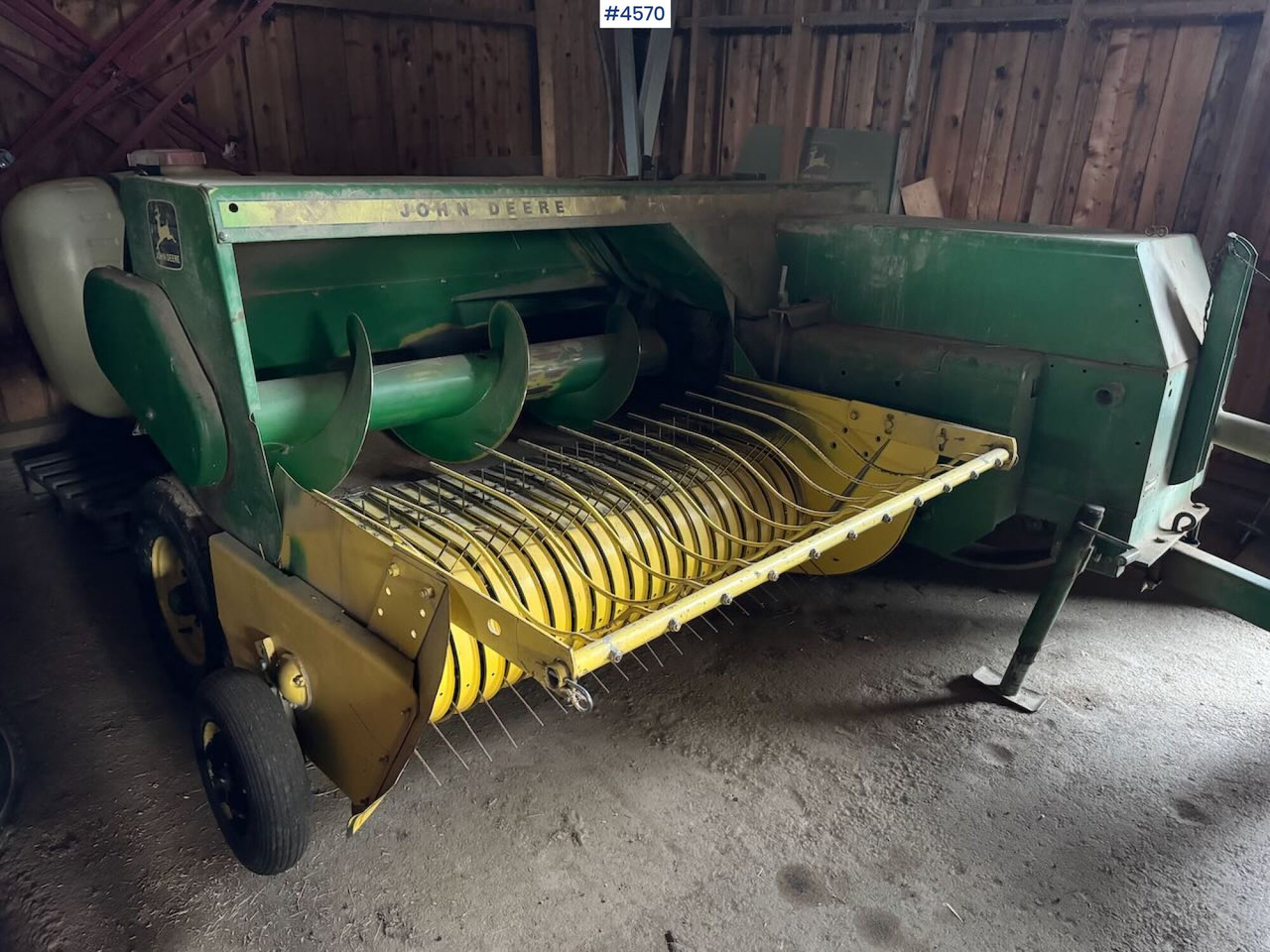 John Deere 332A Square baler - Matériel de fenaison: photos 4 John Deere 332A Square baler - Matériel de fenaison: photos 4
