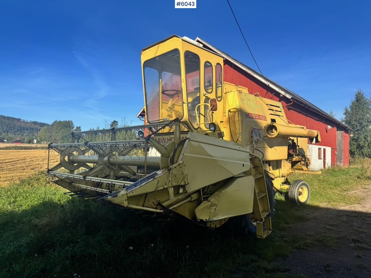 New Holland Clayson 1530 - Moissonneuse-batteuse: photos 1 New Holland Clayson 1530 - Moissonneuse-batteuse: photos 1