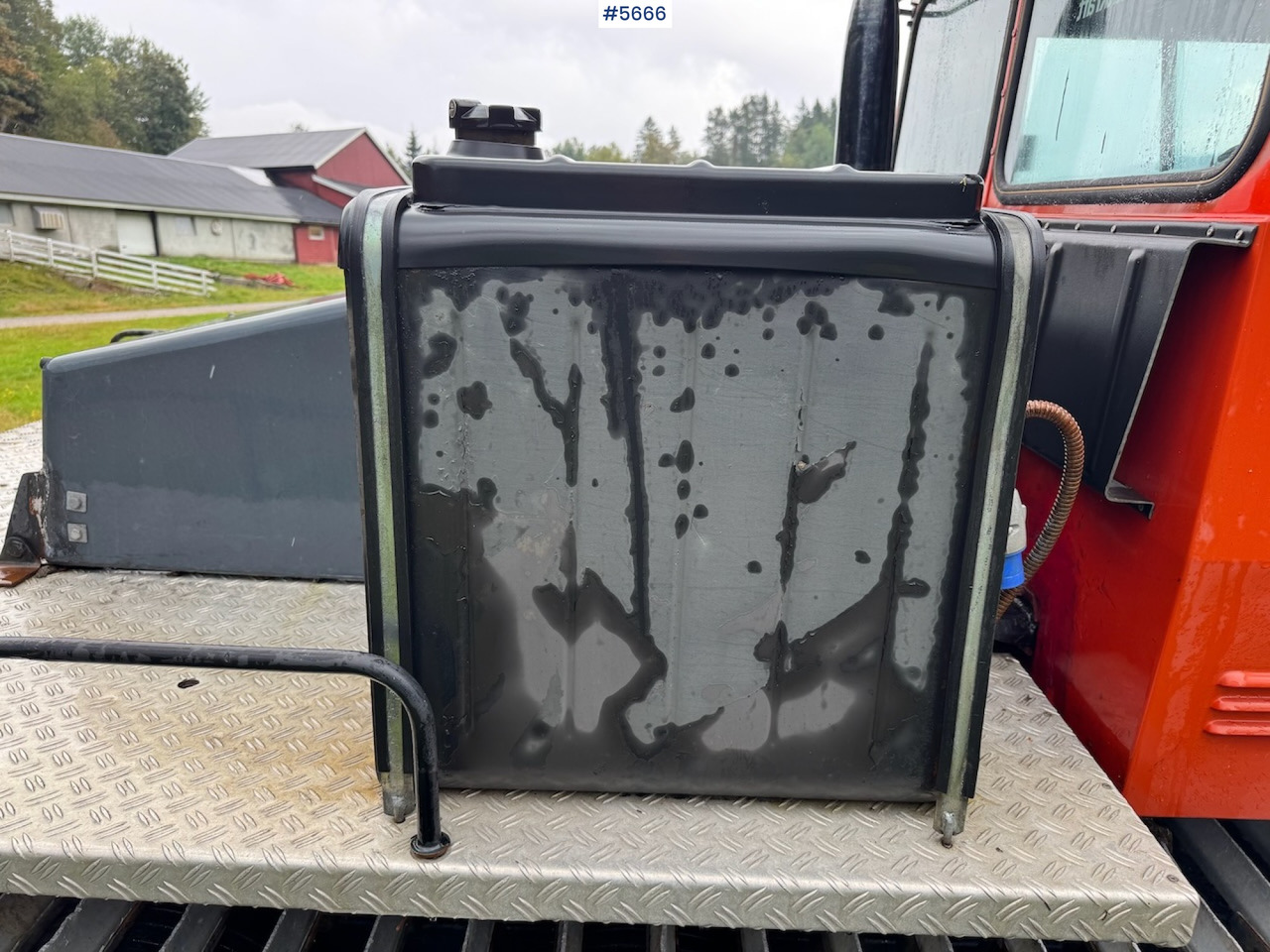 1994 Pisten Bully 150D w/ track layer and milling machine - Véhicule de voirie/ Spécial: photos 2 1994 Pisten Bully 150D w/ track layer and milling machine - Véhicule de voirie/ Spécial: photos 2