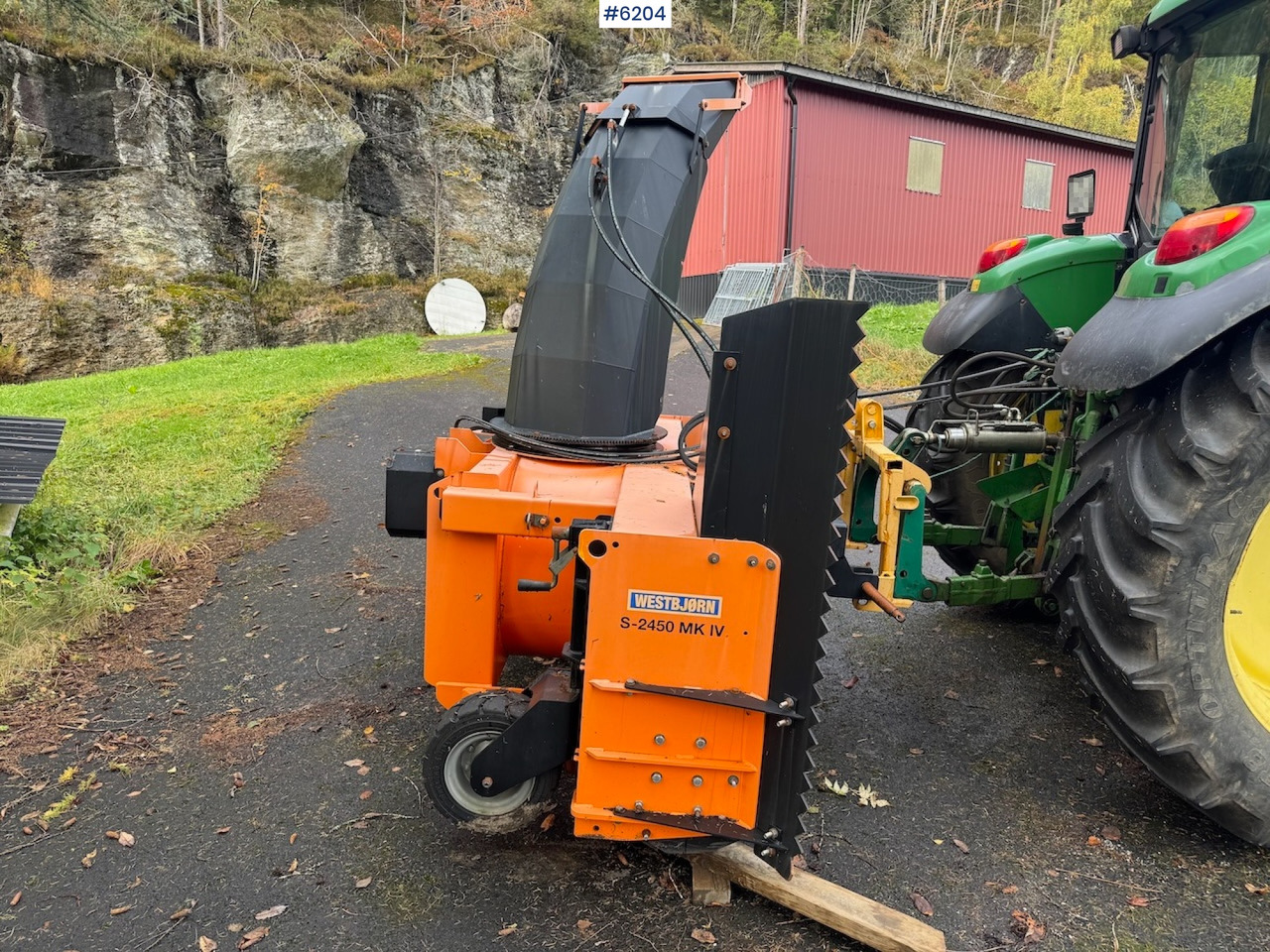 Westbjørn S-2450 MK IV Snow Blower. Only used for 6 hours. - Véhicule de voirie/ Spécial: photos 5 Westbjørn S-2450 MK IV Snow Blower. Only used for 6 hours. - Véhicule de voirie/ Spécial: photos 5