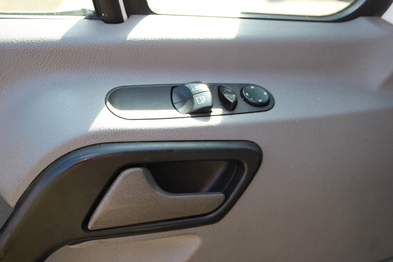 Volkswagen Crafter KÜHLUNG 35 L2H2 Hochdach - Utilitaire frigorifique: photos 5 Volkswagen Crafter KÜHLUNG 35 L2H2 Hochdach - Utilitaire frigorifique: photos 5