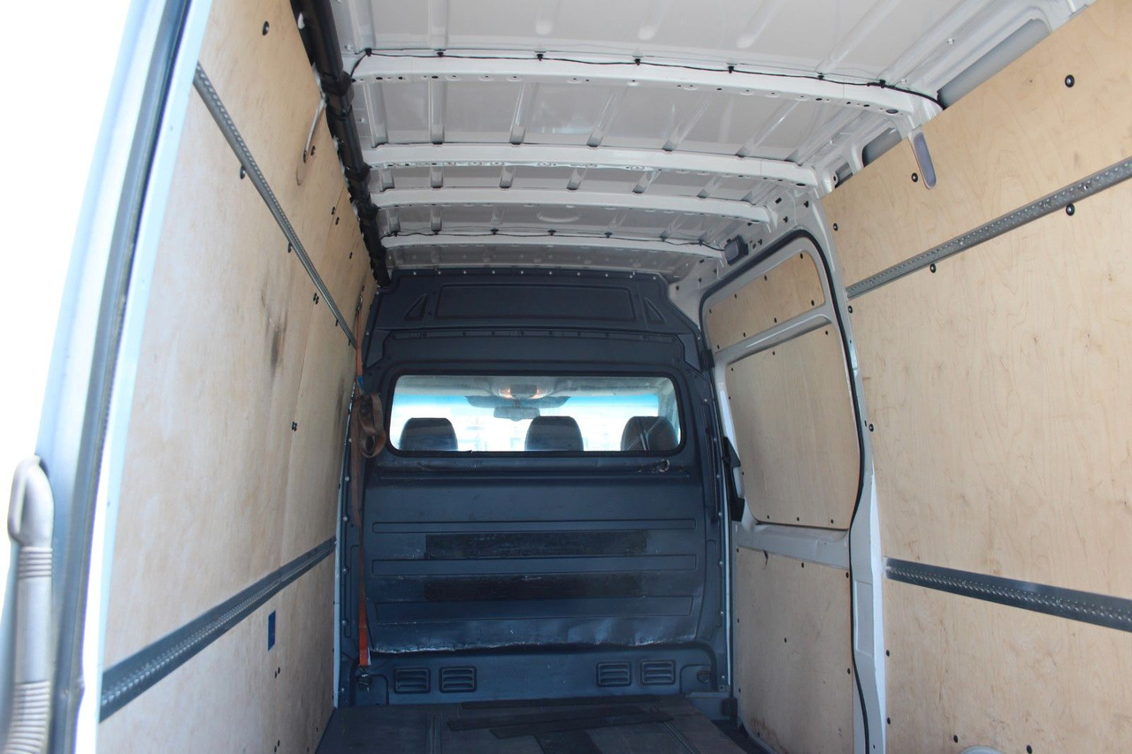 Fourgon utilitaire Volkswagen Crafter Kasten 35 mittel L2H2 KLIMA 1: photos 12