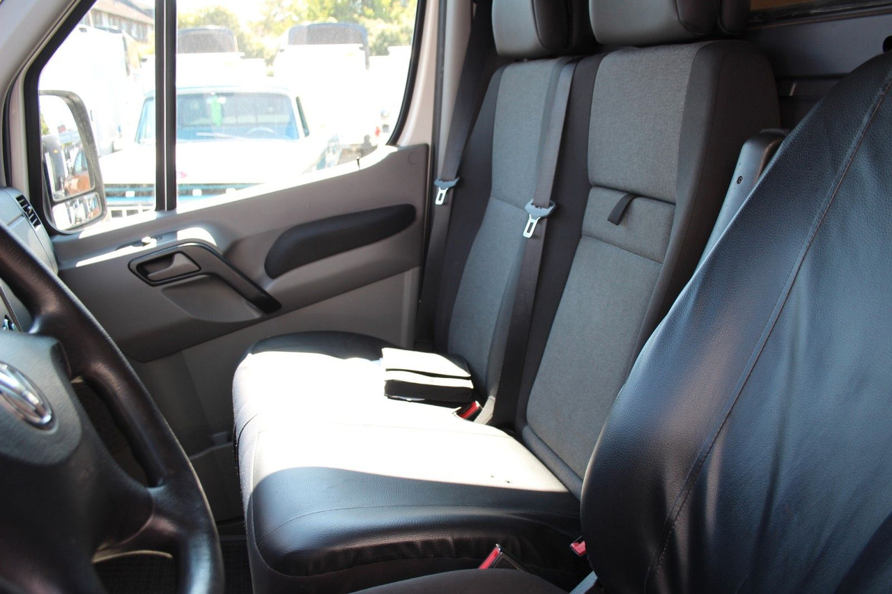 Fourgon utilitaire Volkswagen Crafter Kasten 35 mittel L2H2 KLIMA 1: photos 9