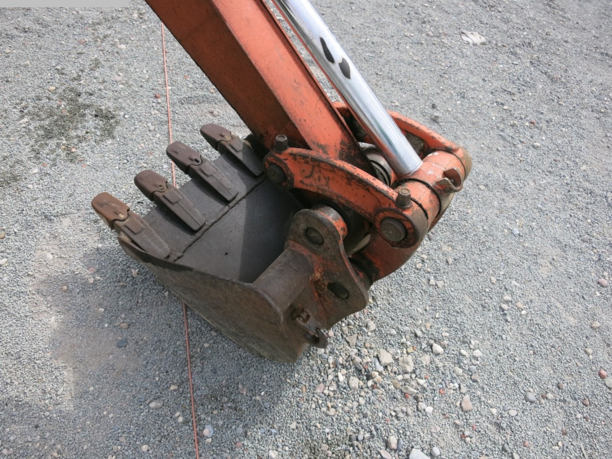 HITACHI EX26 - Mini pelle: photos 2 HITACHI EX26 - Mini pelle: photos 2